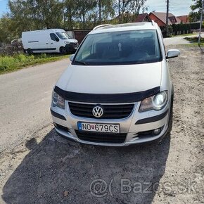 Predám Touran Cross - 2,0 TDI