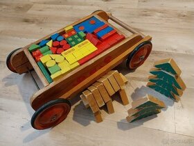 drevený vozík + sada drevených kociek (100+ dielov) - 1
