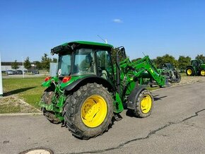 JOHN DEERE 5075M