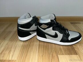 Nike Air Jordan 1 Retro - 1