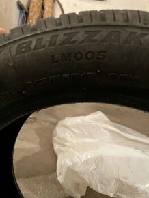 Zimné Pneu Bridgestone Blizzak 215/55/R17