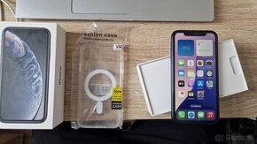 Apple iPhone XR 64GB - top stav