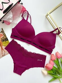 Victoria’s Secret PINK push-up 75A - 1