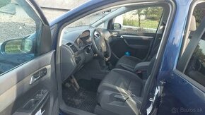 Predam vw touran 1,9 tdi 77kw bls - 1