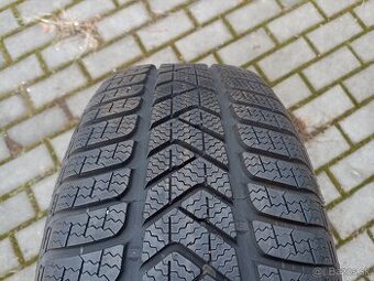 Zimné pneu Pirelli Sottozero 3 225/40 R19 XL