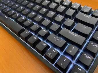 Mechanická klávesnica: Royal Kludge RK84 RGB