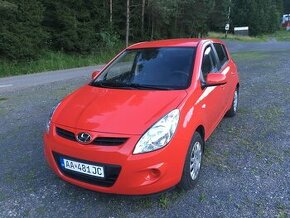 Predam Hyundai i20 rv.2010