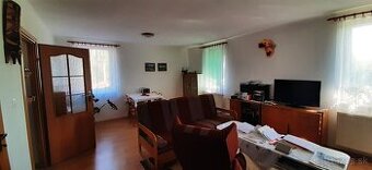 Apartmanový  RD Dom v obci Štôla a pozemok 1132m2