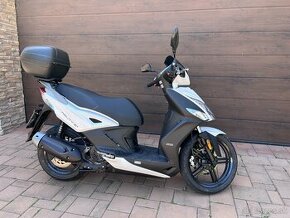 Predám skúter Kymco Agility 16+ 125, biela met.