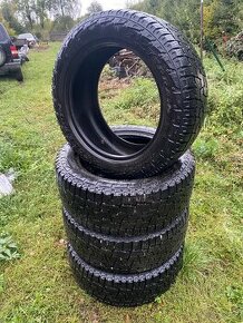 Pirelli scorpion allterrain 255/55 R19