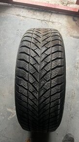 255/60R18 goodyear ultragrip