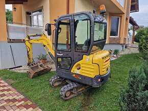 Minibáger New Holland e18c 2000kg