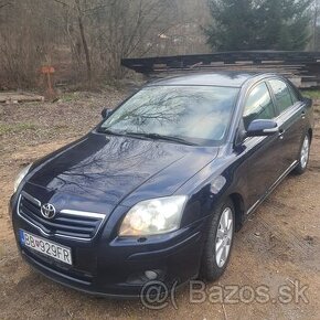 Toyota  Avensis 1.8 benzin