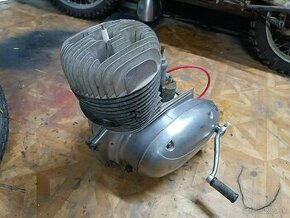 Predam kompletny motor z jawa 250/559