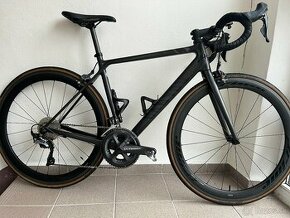 Karbonovy cestak Canyon Endurace CF SL 8.0