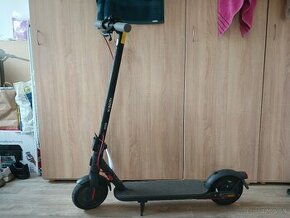 Elektricka kolobežka Xiaomi scooter 4 lite