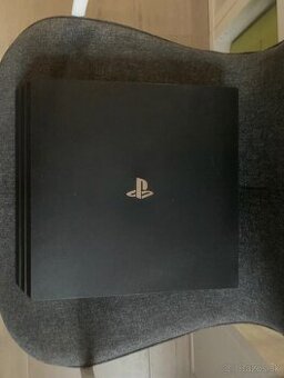 Playstation 4+ 39 hier + ovládač