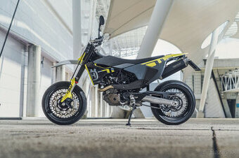 HUSQVARNA 701 SUPERMOTO 2024 - 1