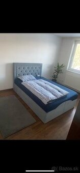 Ponúkam na predaj boxspring posteľ