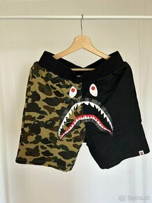 BAPE 1ST Camo Shark shorts - 1