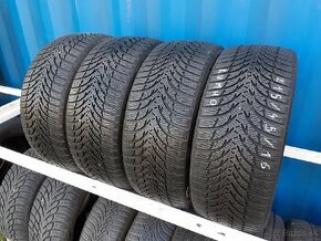 Zánovné zimné pneu 215/45R16 Kumho