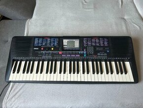 Yamaha psr 220