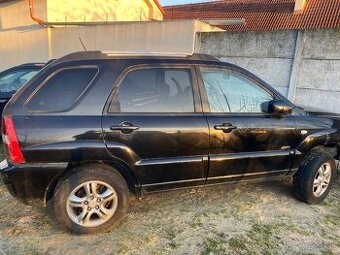 Predám kiu sportage 4x4 diesel 103kw 2007