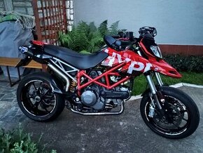 Ducati hypermotard 796