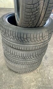 Zimne pneu Nokian 235/45 R18