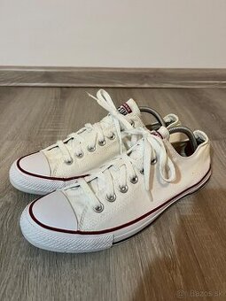 Converse biele