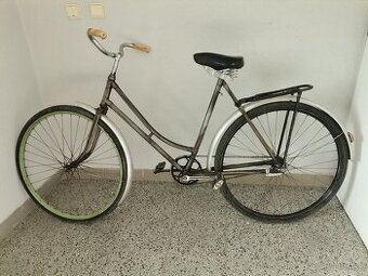 Predaj cestného dámskeho retro bicykla - 80 ročného