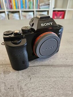 SONY A7R FULL FRAME