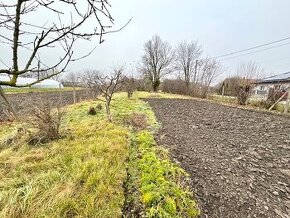 Na predaj stavebný pozemok v centre Palárikova