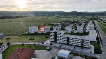 Na PRENÁJOM 3 izbový byt v novostavbe s parkovacím miestom v