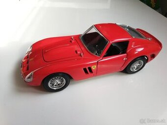 1:18 FERRARI 250 GTO  Bburago