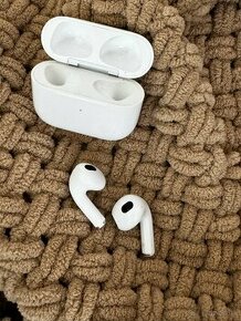 Apple airpods 3, model -2564 - 1