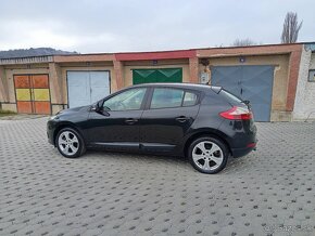 Renault Megane 1.6 benzín 74kw Black Line