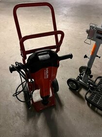 Hilti te 2000 AVR + vozík + 2 hilti oškrty