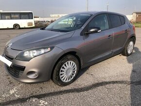 Renault Megane | hatchback 2011