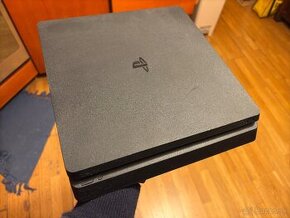 PS4 Slim