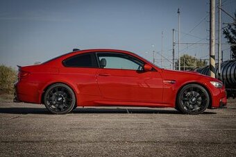 BMW m3 coupe e92 V8 420ps