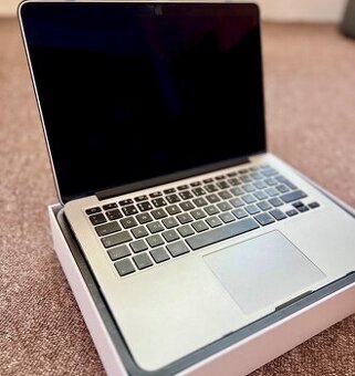 MacBook Pro 13 - 1