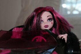 Monster High - Draculaura s autom