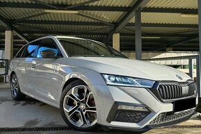 Škoda Octavia Combi RS 4x4 147kW PANO Webasto CANTON Virtual