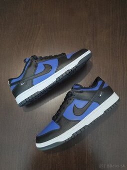 NIKE Dunk