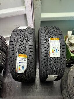 265/40R22 Pirelli