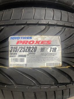 Toyo letné r20