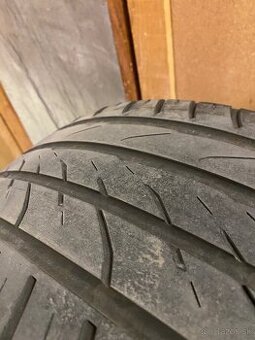 255/35 R20 letné