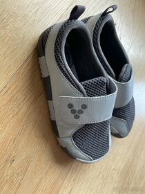 Vivobarefoot 29