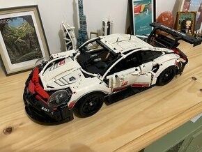 LEGO Porsche 911 RSR 42096 - 1